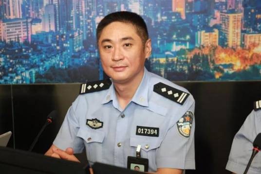 李捷（武汉市硚口区交通大队车管中队副中队长）