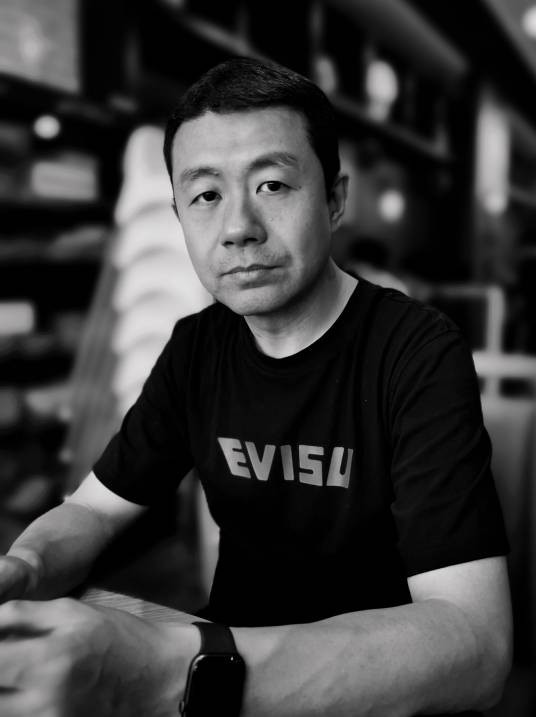 吕铮（中国内地作家、编剧）