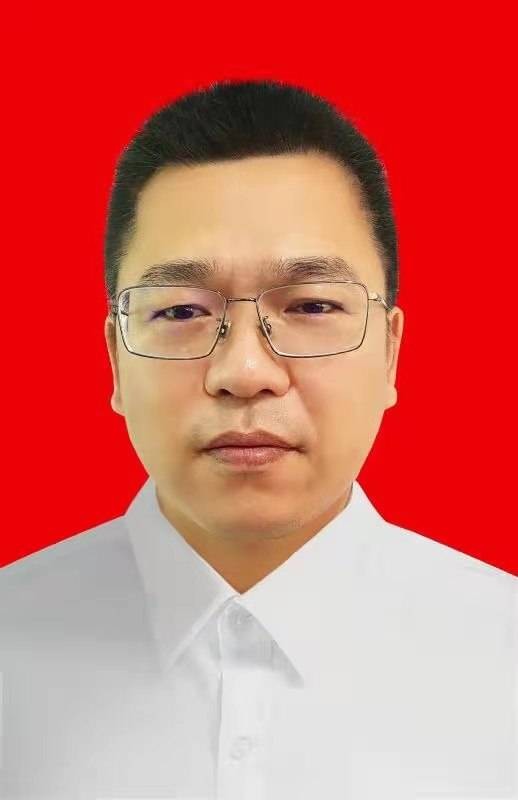 赵小虎(湖北省黄冈市临空经济区党工委副书记、管委会主任)