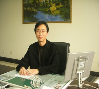 许明武（华中科技大学外国语学院院长）
