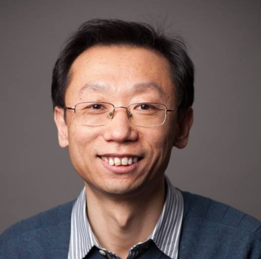 王忠（大连理工大学软件学院教授）