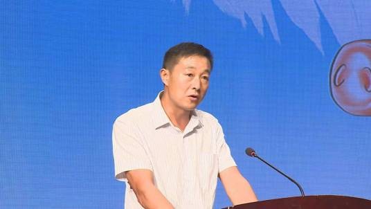 罗君（平昌县君绿康农业开发公司农业职业经理人）