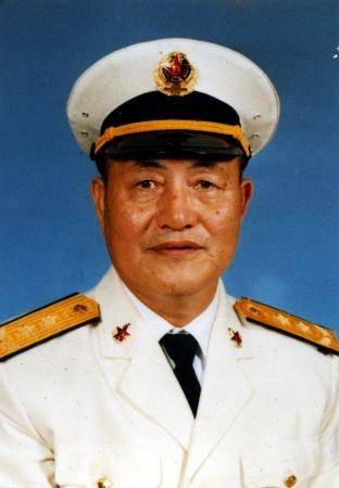 张海云(海军南海舰队政治委员)