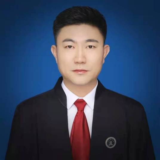 刘学（辽宁紫泰律师事务所主任、专职律师）