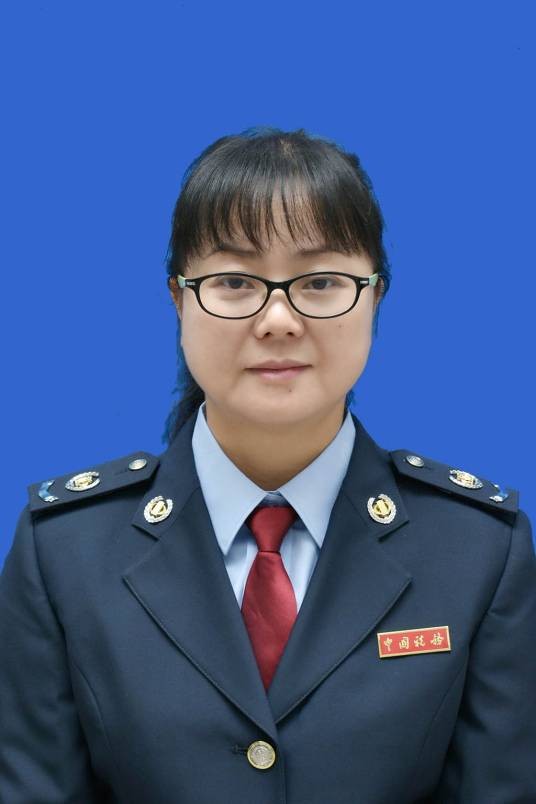 朱珊（国家税务总局黔西南布依族苗族自治州税务局党委委员、副局长）