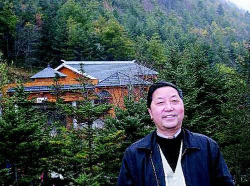 李华章（中国作家协会会员）