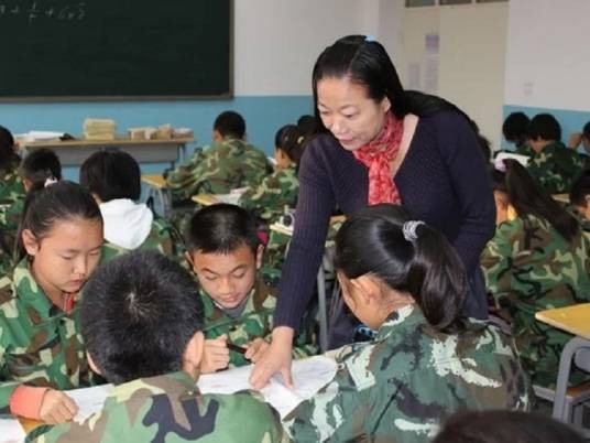 陈霞(宁夏石嘴山市第五中学教师)