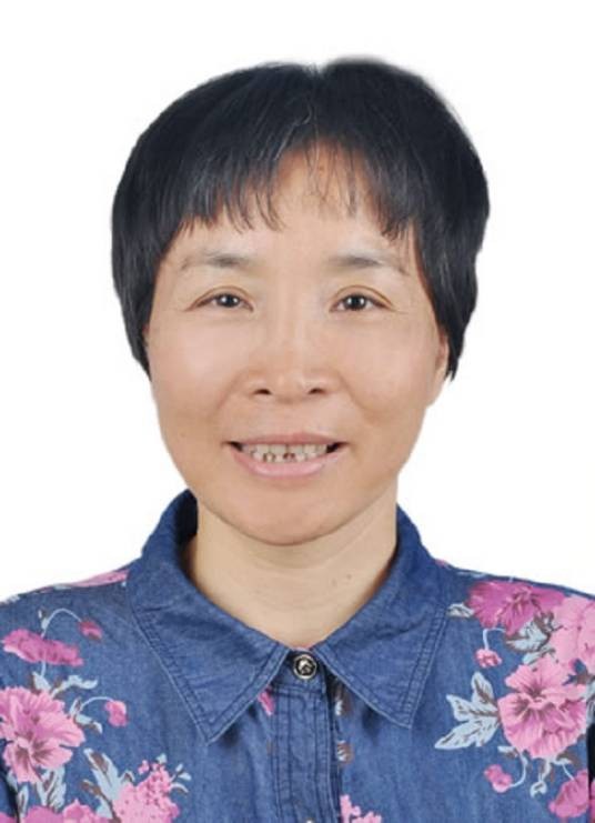李莉（湖北民族学院文学与传媒学院教授）