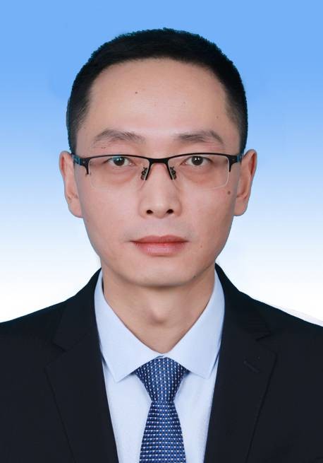 杨峰（资阳发展投资集团有限公司党委书记、董事长）