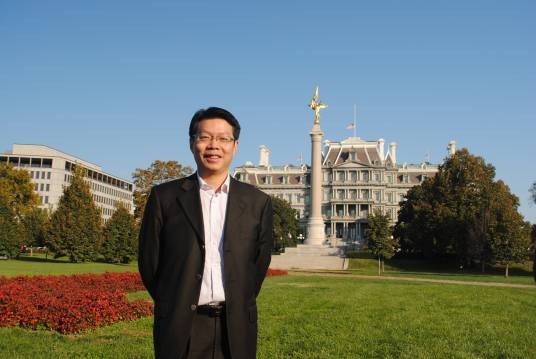 李扬（新华日报社副总编辑）