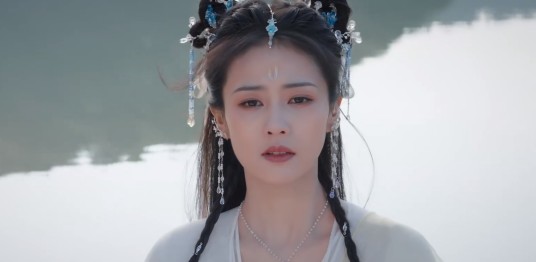 黎苏苏（电视剧《长月烬明》中的女主角）