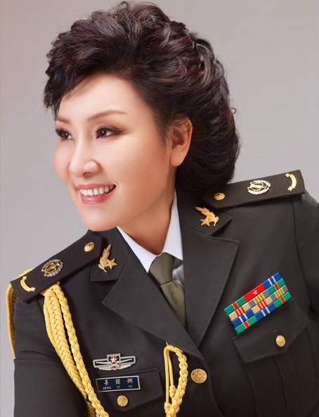 姜丽娜（青年歌唱家）