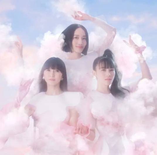 Flow(2022年Perfume演唱的歌曲)