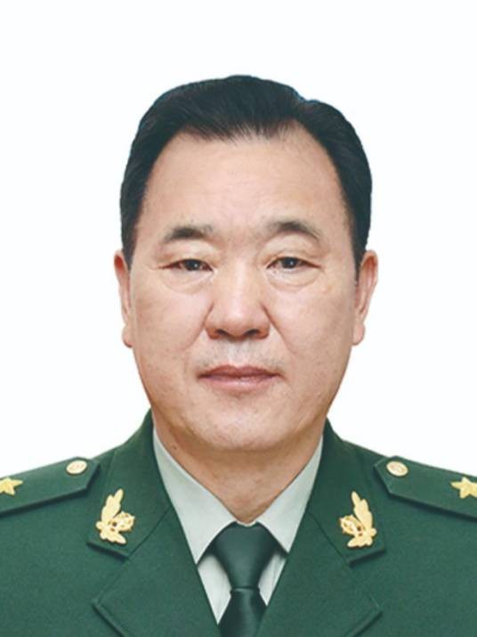 肖光富(中国人民武装警察部队山东省总队政治委员)