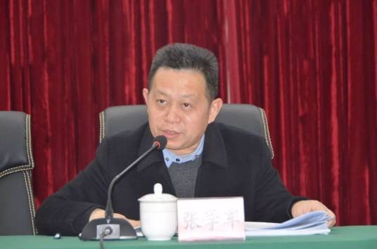 张学军(南充市嘉陵区人大常委会党组书记、主任)