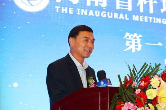 李留成(河南鼎力杆塔股份有限公司董事长、党委书记)