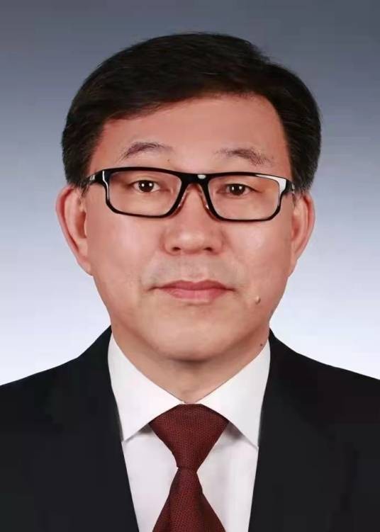 石坚(辽宁省沈阳市城乡建设局党组书记、局长)