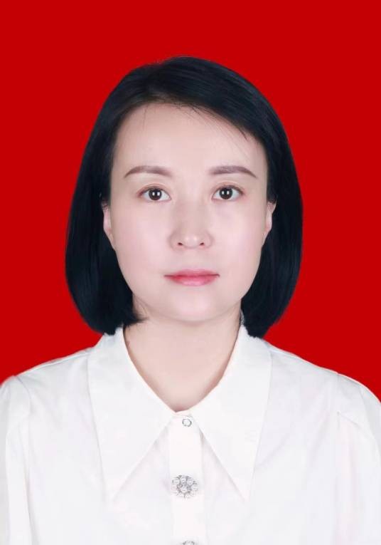 王婧(铜川市供销合作社党组成员、理事会副主任)