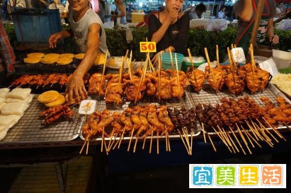 夜市摆摊日入9000多元：这种励志故事我们要不要相信？