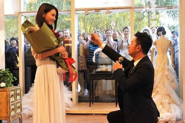 《咱们结婚吧》里面哪个情节感动了你？