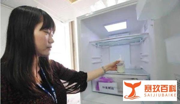 到底什么样的男人,会花1500元找奶妈“躺怀里喝奶”?