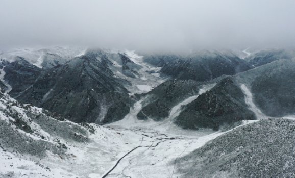 甘肃肃南七月飞雪，为什么天气一年比一年反常？