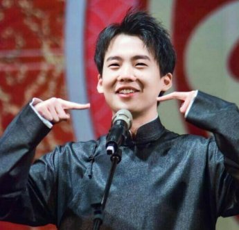 郭德纲儿子郭麒麟喊话：我开跑车怎么了？为什么郭麒麟炫富就没人讨厌呢？