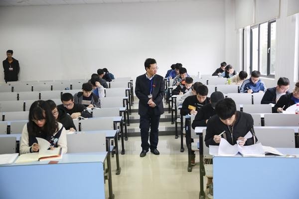 海南自学考试中有146人作弊，如何看待这些铤而走险的人？