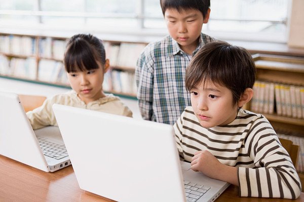 萌娃给老师发语音:不想上学想捡垃圾!如何让孩子爱上学校?