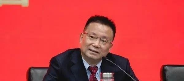 换帅!成都大学,迎来新校长,曾破格晋升副教授!