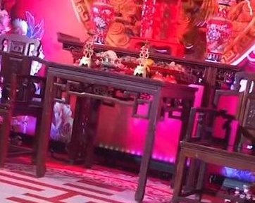 婚庆公司谈买内衣不合适迎亲被拒，双方在此事当中都存在哪些问题？