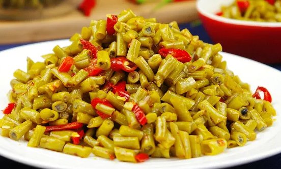 酸豆角时在里面发现青蛙,厂家315后已倒闭,青蛙为何会出现在酸豆角里?