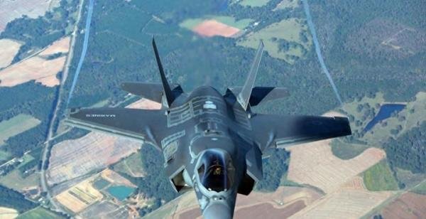 美国海军陆战队发现失踪F-35B残骸,并将所有机队飞机停飞2天