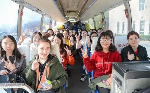 一支教遇难女生李莎,获评“最美大学生”,遇难者父亲对此有何表示?