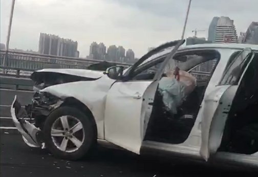 广东惠州3车追尾致5人死亡，对事发路段的交通是否造成了严重影响？