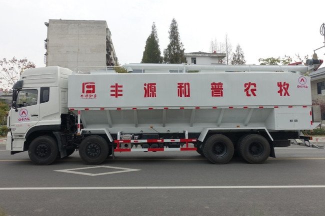 猪场专用运饲料是什么车，价位是多少