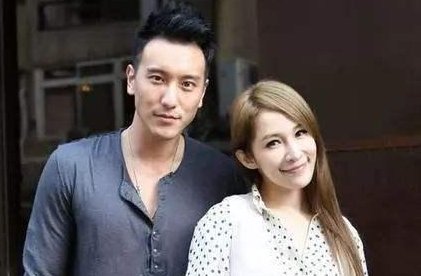 萧亚轩发视频引争议,种种症状被网友质疑“吸毒”,你怎么看?