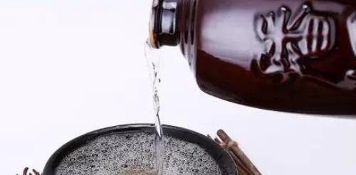 男子4年级时埋白酒打算娶媳妇喝
