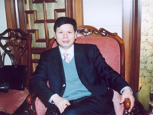 周谊群的人物履历