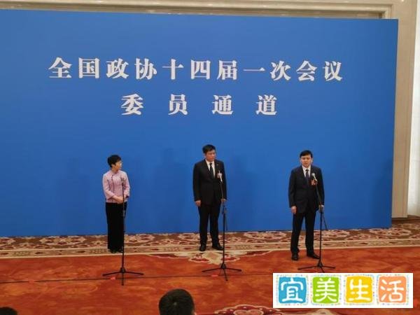 委员通道｜全国政协委员张文宏谈疫情3年感受：基层社区卫生中心是走出疫情的关键力量