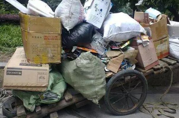 全新电脑被当废品捡走卖了3块,电脑是如何被遗失的?