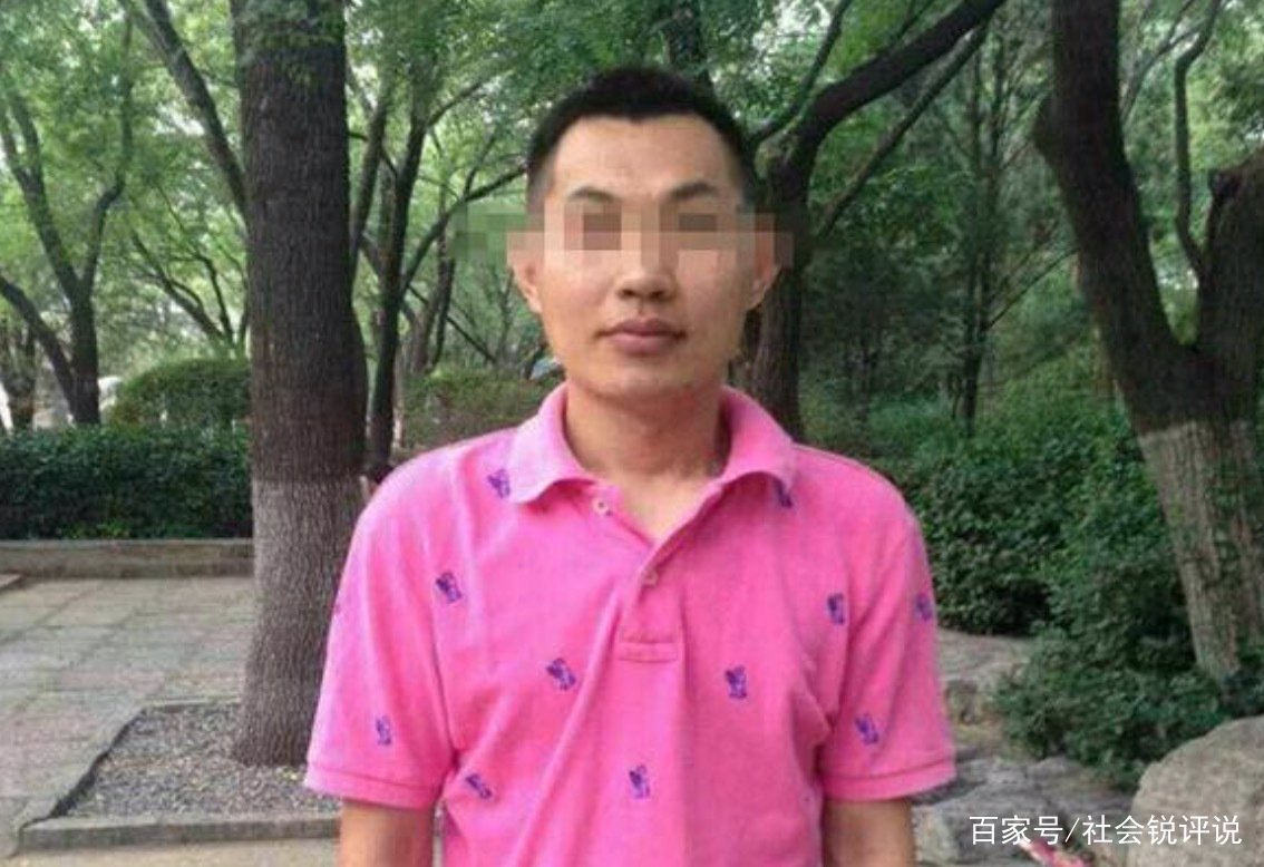 男子不仅在高铁上霸座,还播放哀乐,他最终受到了什么惩罚?