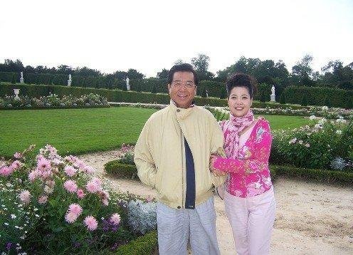 李天一是梦鸽跟谁生的？