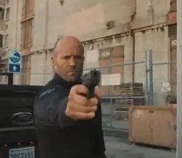 《人之怒》剧情详细解析是？