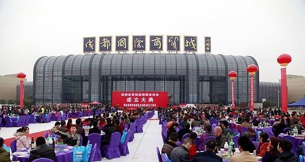 服装批发必知:成都五大最火爆的服装批发市场