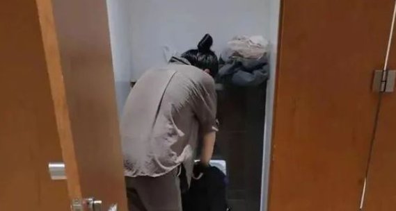 “躲在虹桥卫生间”的阿芬找到工作,是否会有公司用他?
