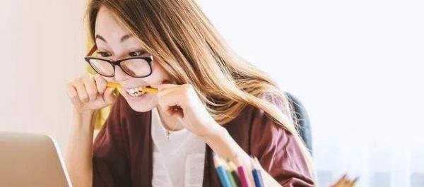 江苏一中学起薪40万招聘教师,看完要求,网友:抱歉!打扰了