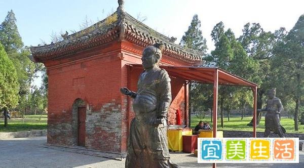 去嵩山中岳庙冠巾的故事，道长揭示的神秘预言