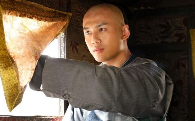 九子夺嫡,每个人的下场都很惨,为何只有十阿哥能够善终?