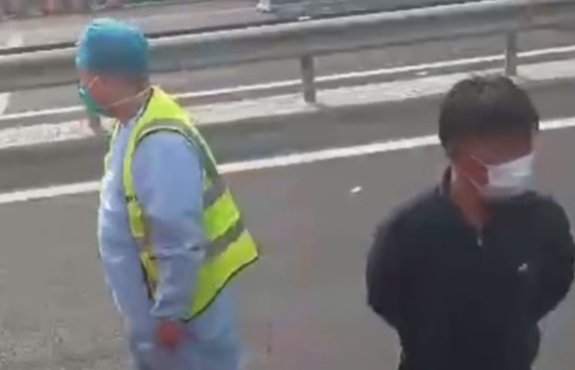 官方回应带星司机运鱼苗被拒下高速,称已解决,具体做出了怎样的解决方案?